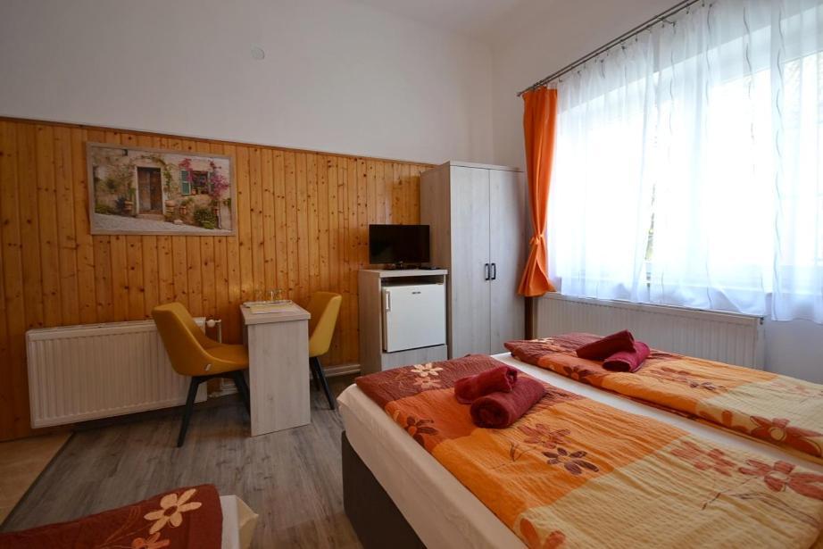 Guest House Silatti - Apartments Keszthely Εξωτερικό φωτογραφία