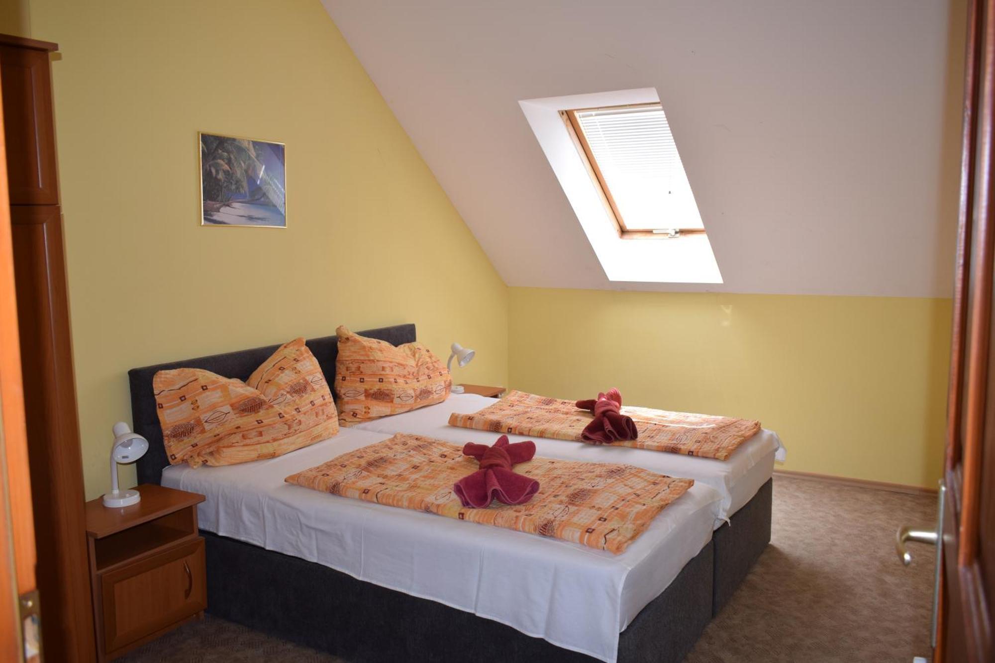 Guest House Silatti - Apartments Keszthely Εξωτερικό φωτογραφία