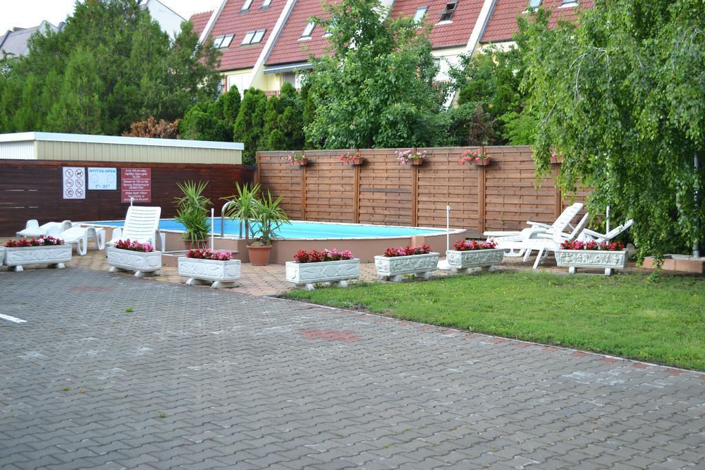 Guest House Silatti - Apartments Keszthely Εξωτερικό φωτογραφία